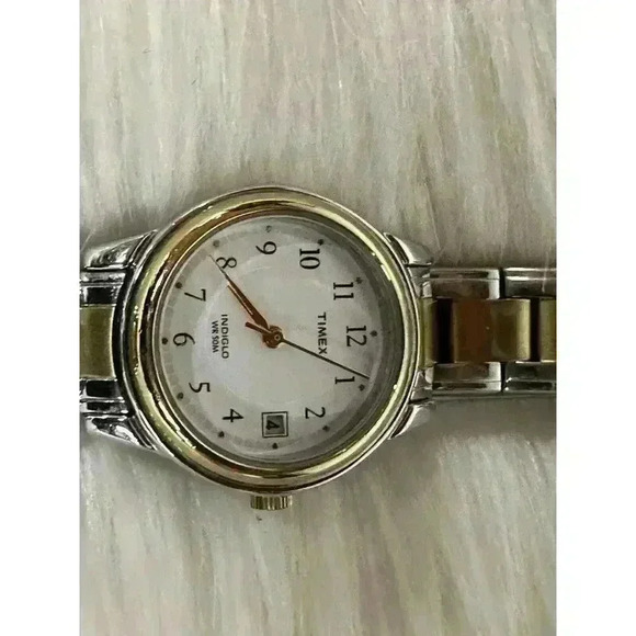 Vintage Timex Watch Women's Casual Two Tone Stainless Steel White Dial - Picture 2 of 5